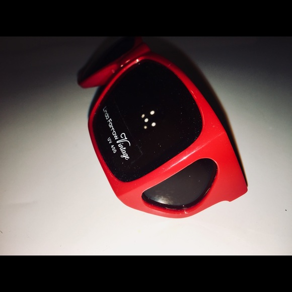 Linda Farrow Vintage Retro Sunglasses - Picture 4 of 7